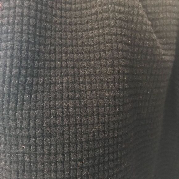 Black waffle pattern cape, burgundy fringe trim - Picture 4 of 6